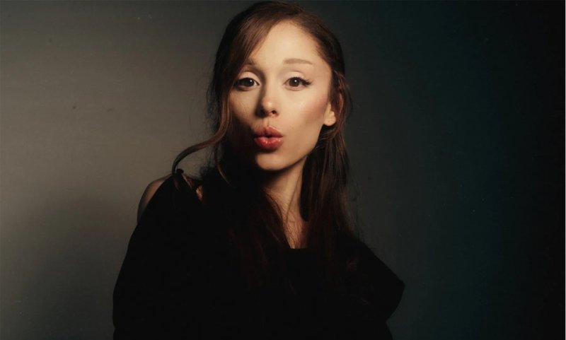 Ariana Grande anuncia su octavo álbum de estudio