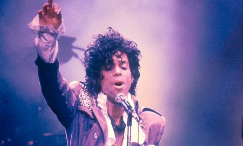 Timeless 10 nuevas canciones inéditas de Prince disponibles hoy