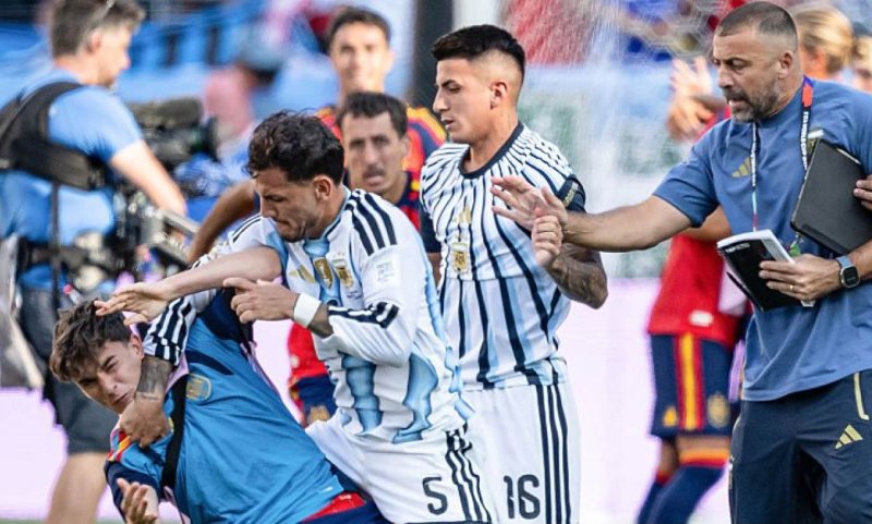 La FIFA anunció sanciones para los involucrados en los incidentes tras la final del Mundial 